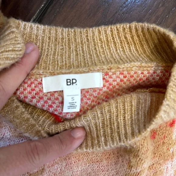 Bp. Size small womanβs plaid sweater - Picture 2 of 3